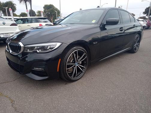 2022 BMW 330e Base