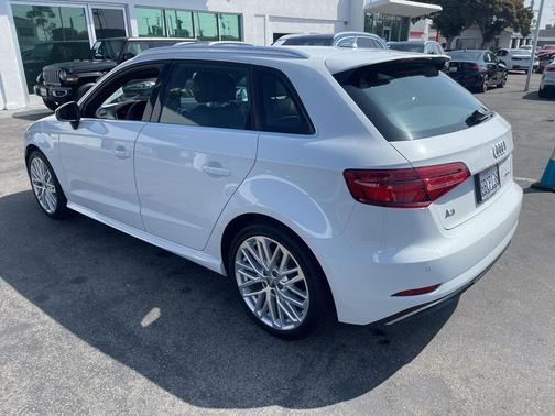 2018 Audi A3 e-tron 1.4T Premium