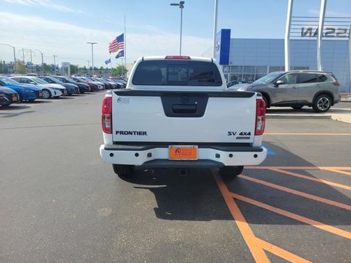 2021 Nissan Frontier SV