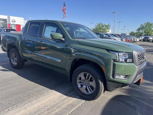 2025 Nissan Frontier SV
