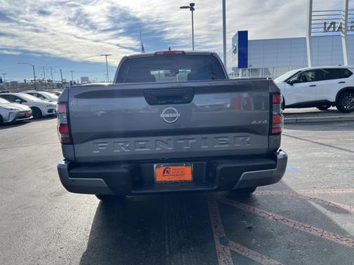2025 Nissan Frontier SV
