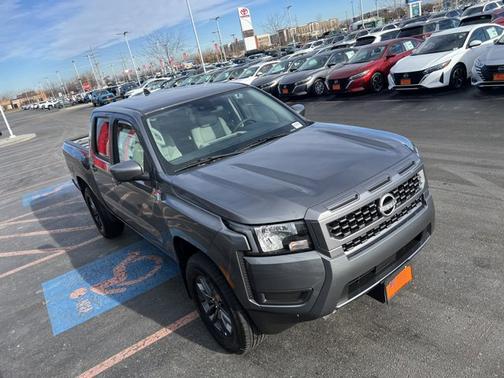 2025 Nissan Frontier SV