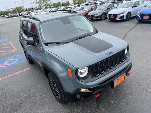 2016 Jeep Renegade Trailhawk