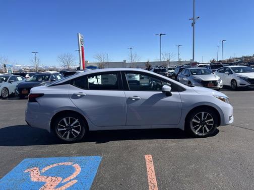 2025 Nissan Versa SV