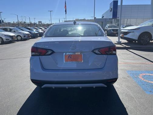 2025 Nissan Versa SV