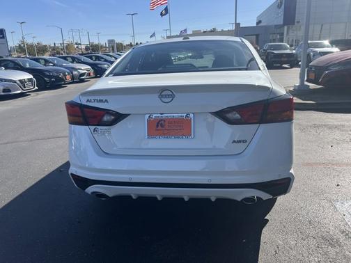 2025 Nissan Altima SV