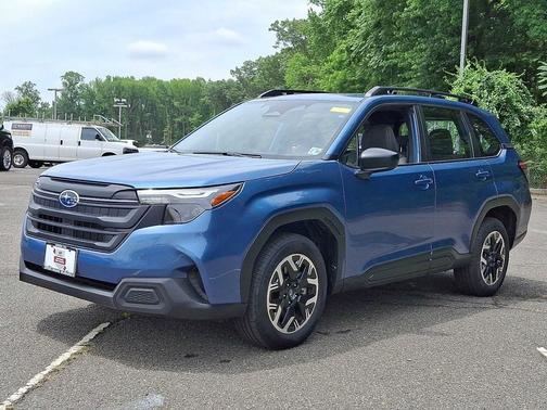 2025 Subaru Forester Base