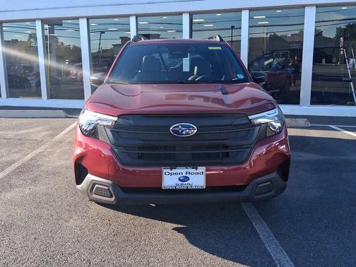 2025 Subaru Forester Base