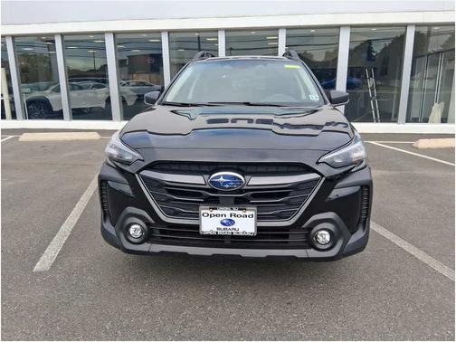 2025 Subaru Outback Base