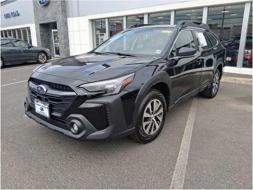 2025 Subaru Outback Base