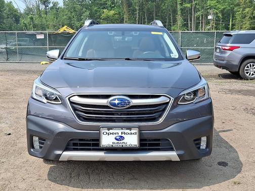 2022 Subaru Outback Touring XT