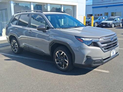 2025 Subaru Forester Premium Hybrid
