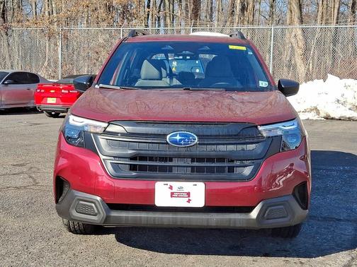 2025 Subaru Forester Base