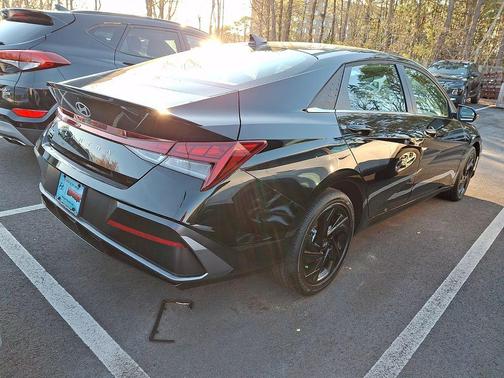 Abyss Black 2026 Hyundai ELANTRA Sport