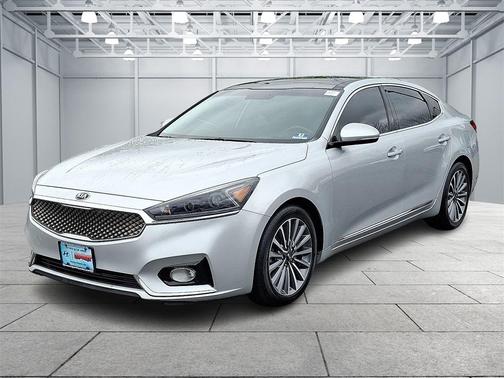 2017 Kia Cadenza Premium