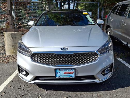 2017 Kia Cadenza Premium