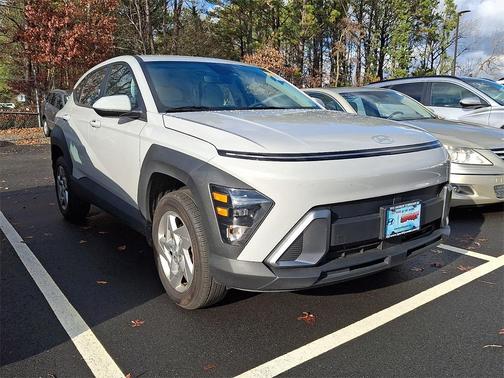 2025 Hyundai KONA SE