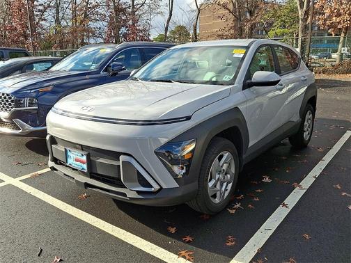 2025 Hyundai KONA SE