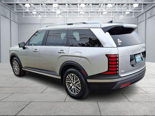 Typhoon Silver Metallic 2026 Hyundai PALISADE SEL Premium 8P