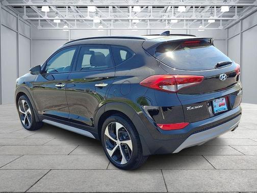Black Noir Pearl 2018 Hyundai TUCSON Limited
