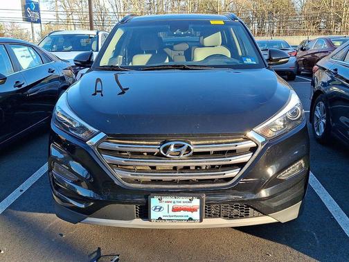 Black Noir Pearl 2018 Hyundai TUCSON Limited