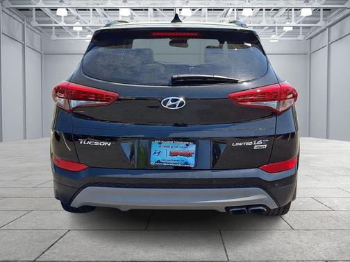 Black Noir Pearl 2018 Hyundai TUCSON Limited
