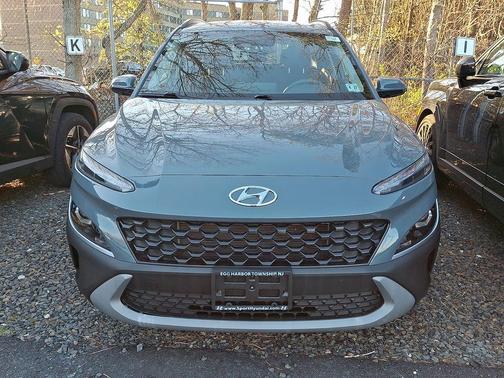 2022 Hyundai KONA SEL