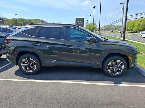 Rockwood Green 2026 Hyundai TUCSON SEL
