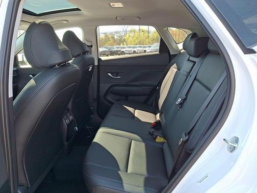 Atlas White 2026 Hyundai KONA Limited