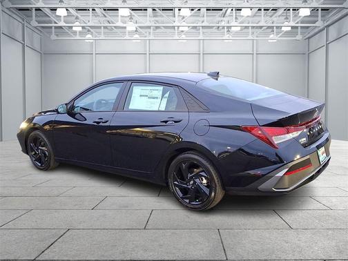 2026 Hyundai ELANTRA Sport