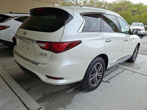 2017 INFINITI QX60 Base