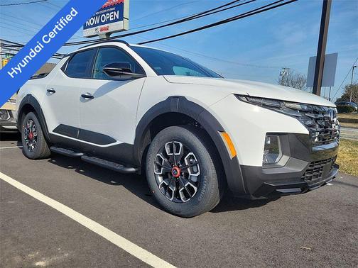 Atlas White 2024 Hyundai SANTA CRUZ XRT