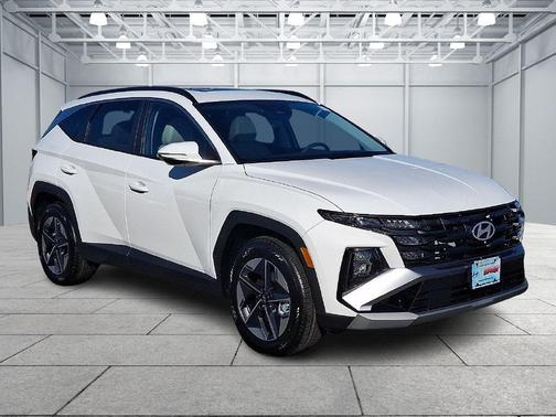 Serenity White Pearl 2026 Hyundai TUCSON SEL Premium