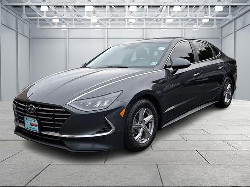 2022 Hyundai SONATA SE