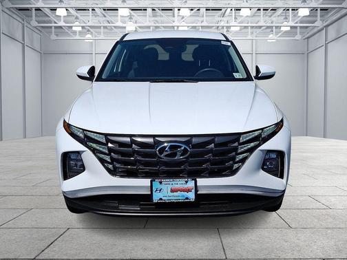 Serenity White Pearl 2023 Hyundai TUCSON SE