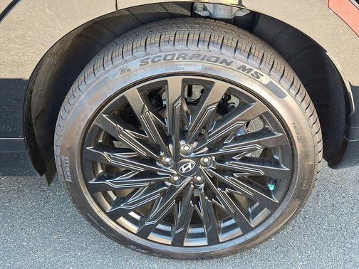 Phantom Black 2026 Hyundai SANTA FE Calligraphy