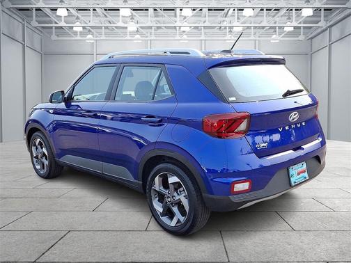 2024 Hyundai VENUE Limited