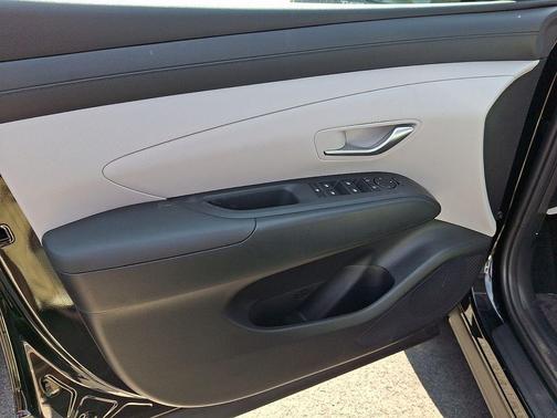 Phantom Black 2026 Hyundai TUCSON SEL