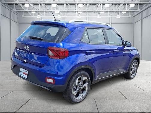 2025 Hyundai VENUE Limited