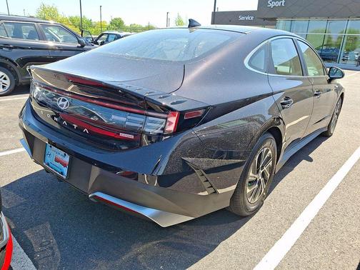 Carbon Blue 2026 Hyundai SONATA Hybrid Base