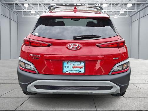2022 Hyundai KONA SEL