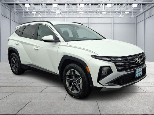 Serenity White Pearl 2026 Hyundai TUCSON SEL SUV