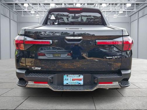 Phantom Black 2024 Hyundai SANTA CRUZ Limited