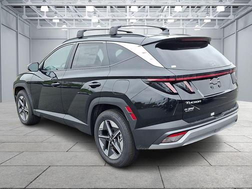Phantom Black 2026 Hyundai TUCSON SEL Premium