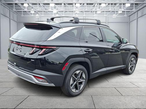 Phantom Black 2026 Hyundai TUCSON SEL Premium