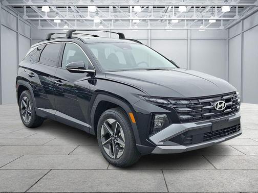 Phantom Black 2026 Hyundai TUCSON SEL Premium SUV