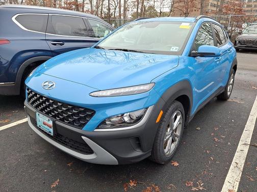 2022 Hyundai KONA SEL