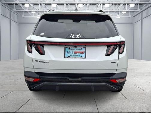 Quartz White 2022 Hyundai TUCSON Limited