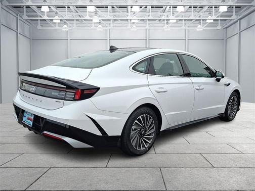 2026 Hyundai SONATA Hybrid SE