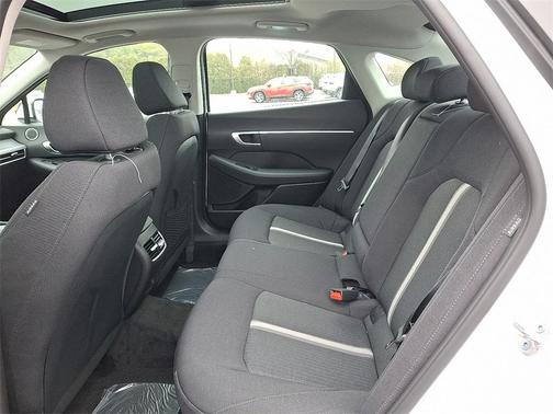 2026 Hyundai SONATA Hybrid SE